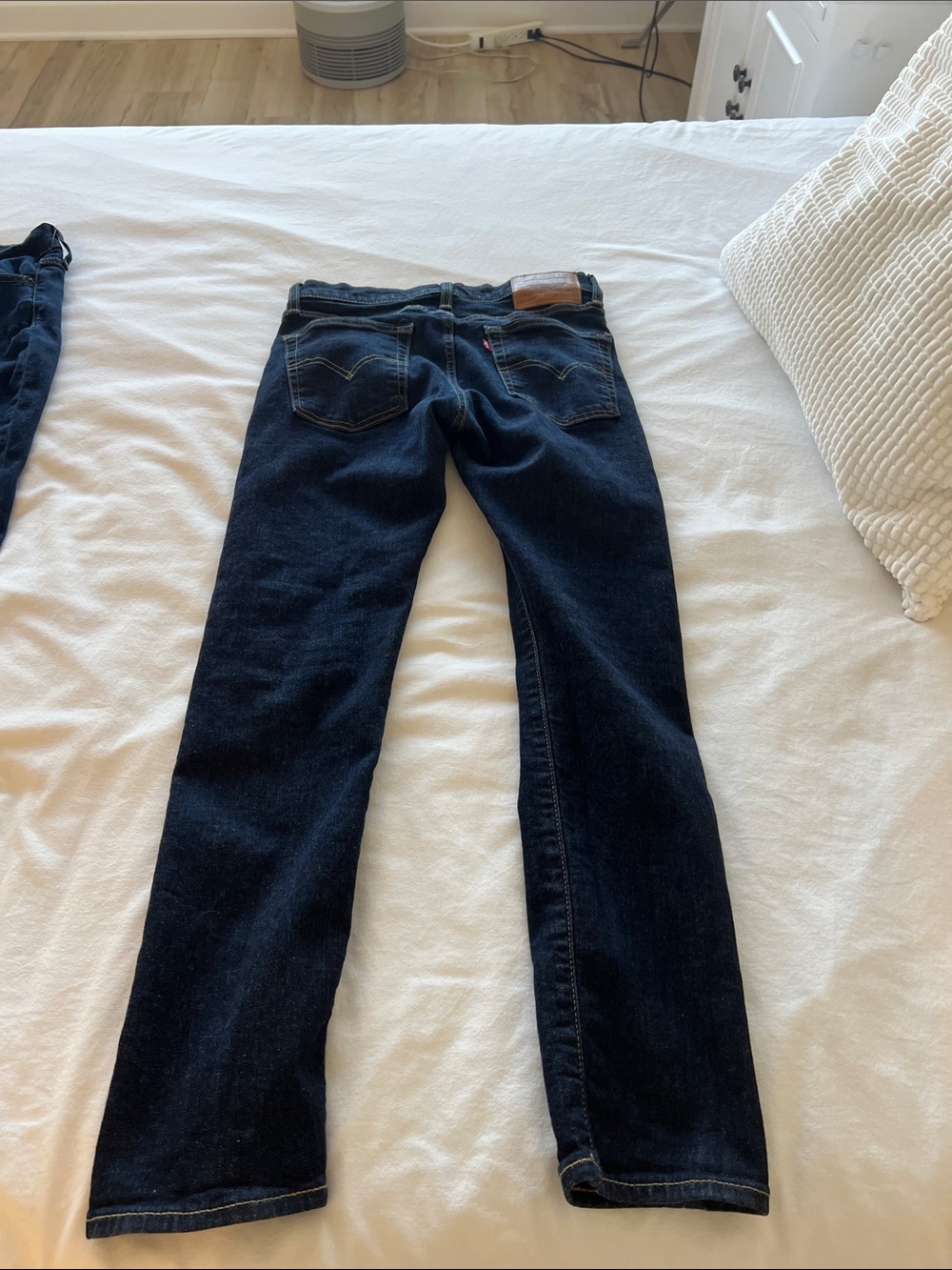 Levi's Men's/Women's Dark Indigo Straight-Leg Jeans